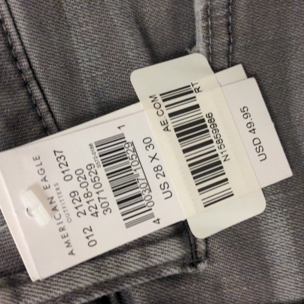 American Eagle slim straight jeans. Size 28/30. - Picture 4 of 7